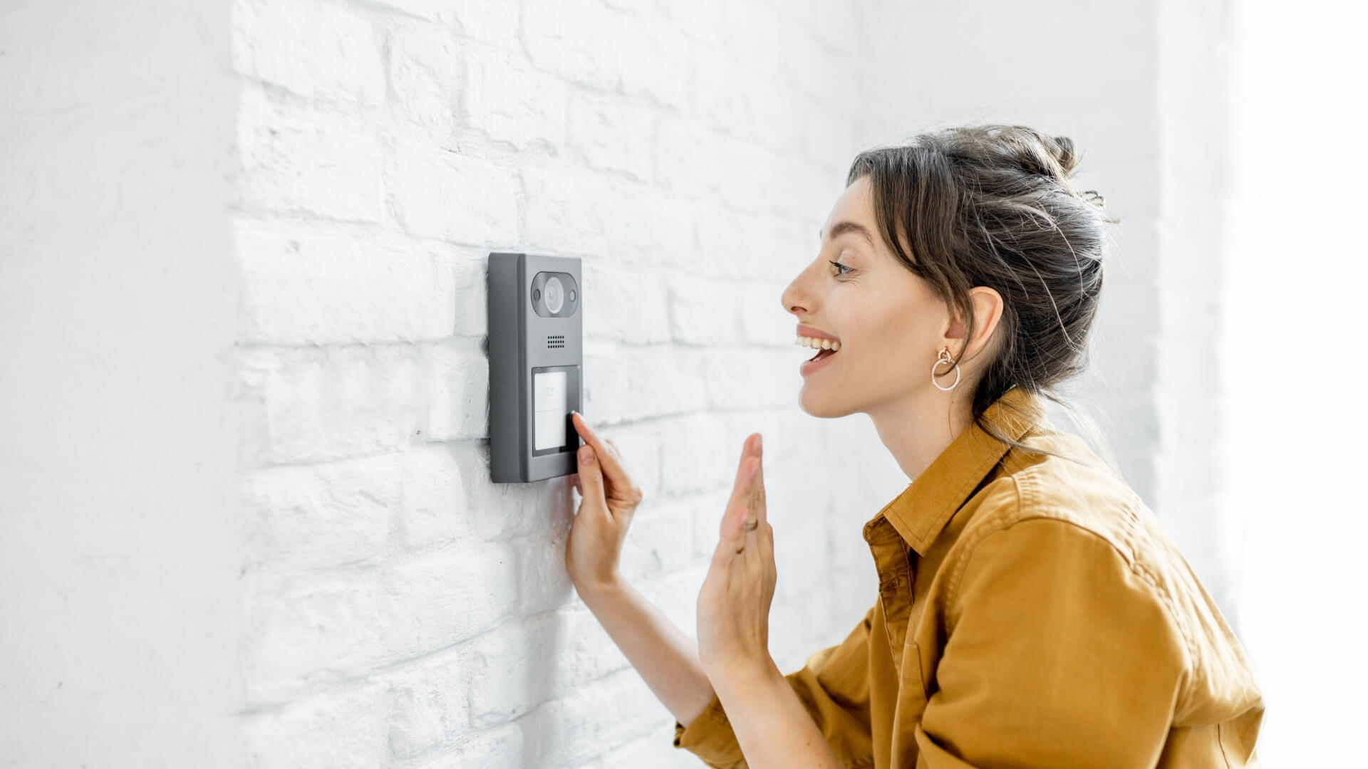 1-electro-banda-servicio-tecnico-oficial-reparacion-gama-marron-porteros-antenas-electricidad-seguridad-samsung-grundig-golmar-huelva-1